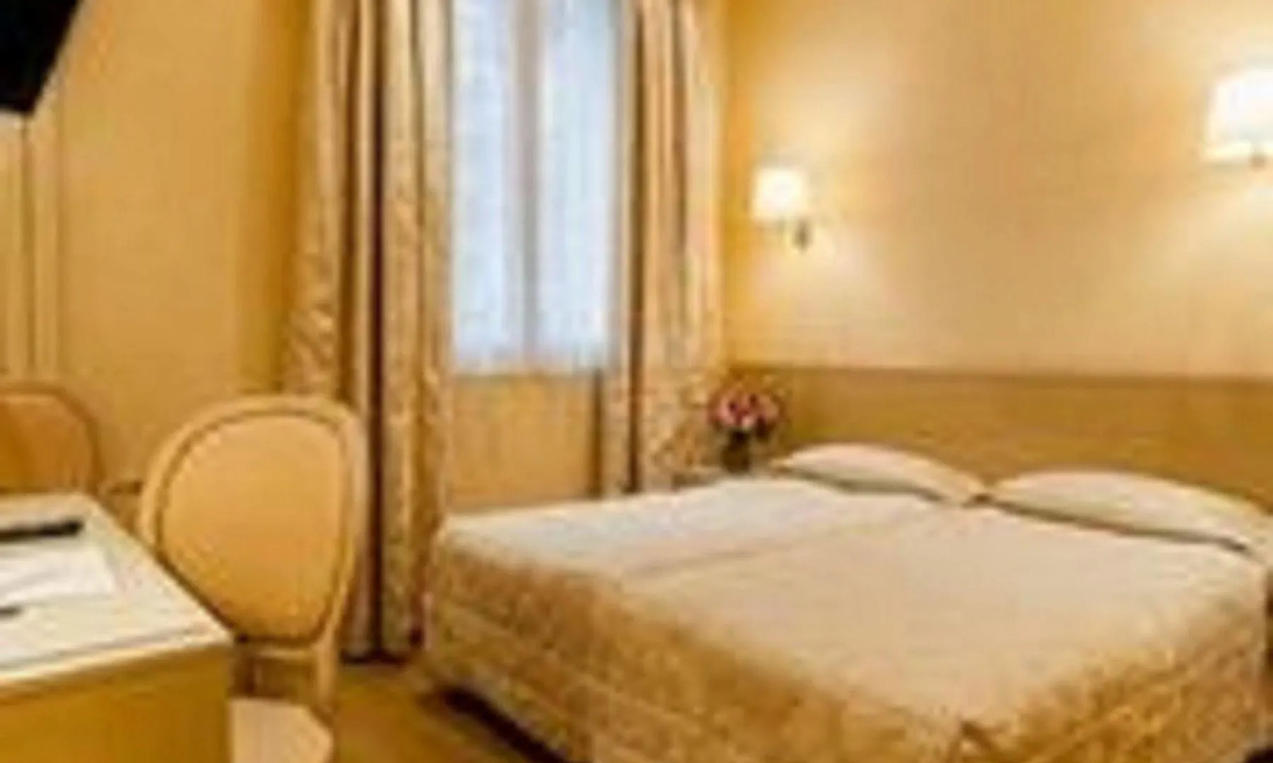 Cecilia Hotel 3*
